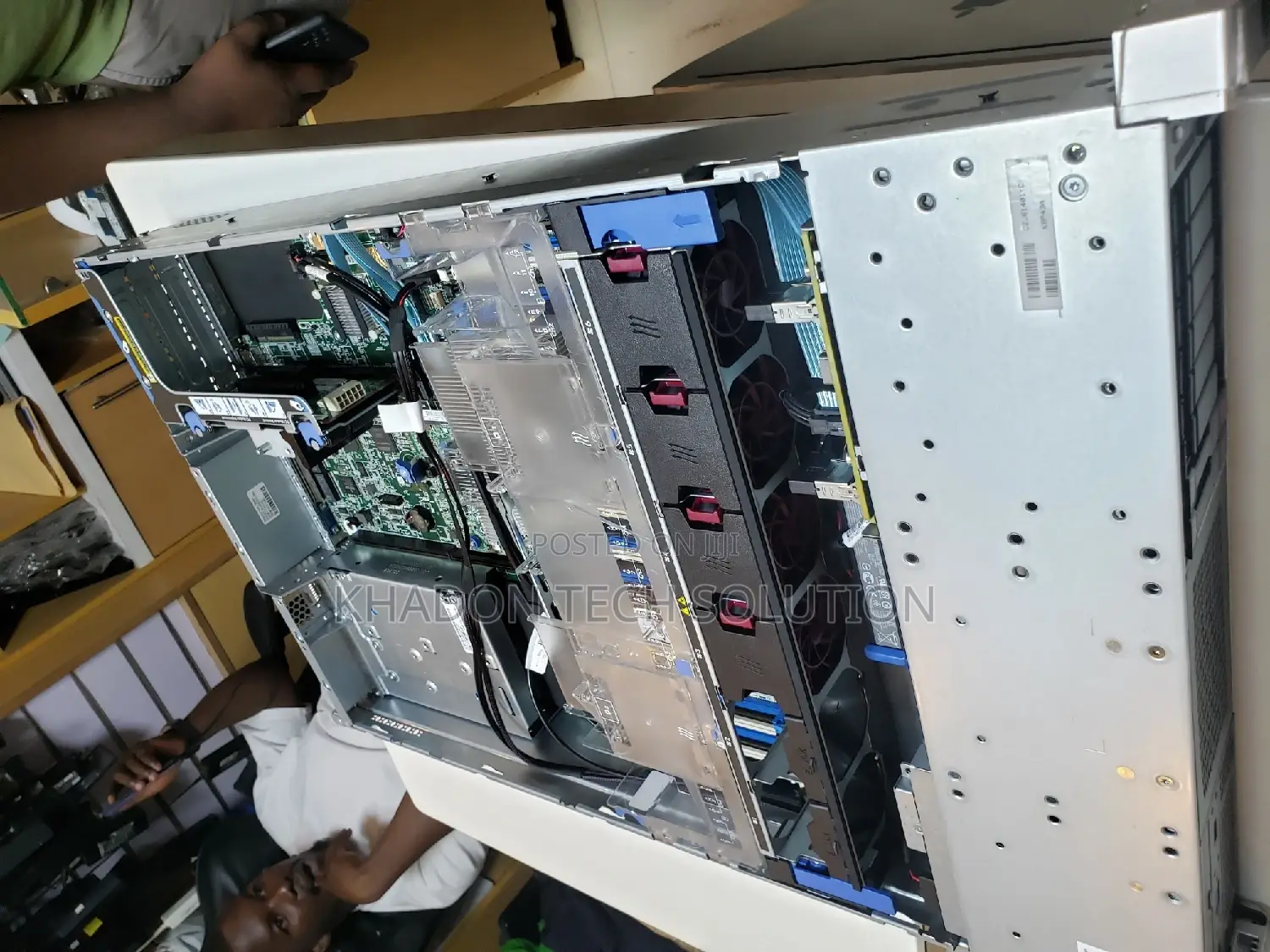 Server HP ProLiant DL 96GB Intel Xeon HDD 2T