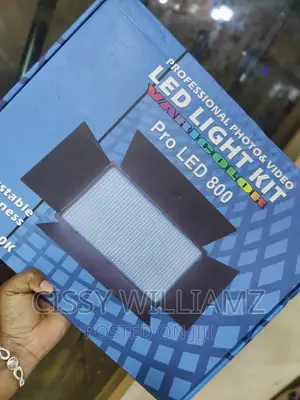 LED 800 Professional Varicolor/Studio Light Kit LED Pro 800