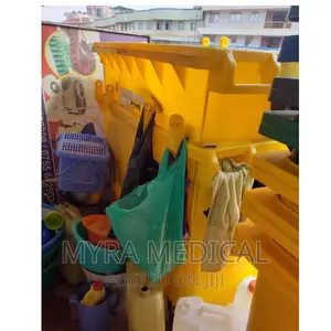 1100l Waste Bin