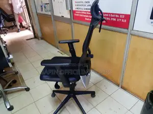 Back Mesh Office Chair With Headrest