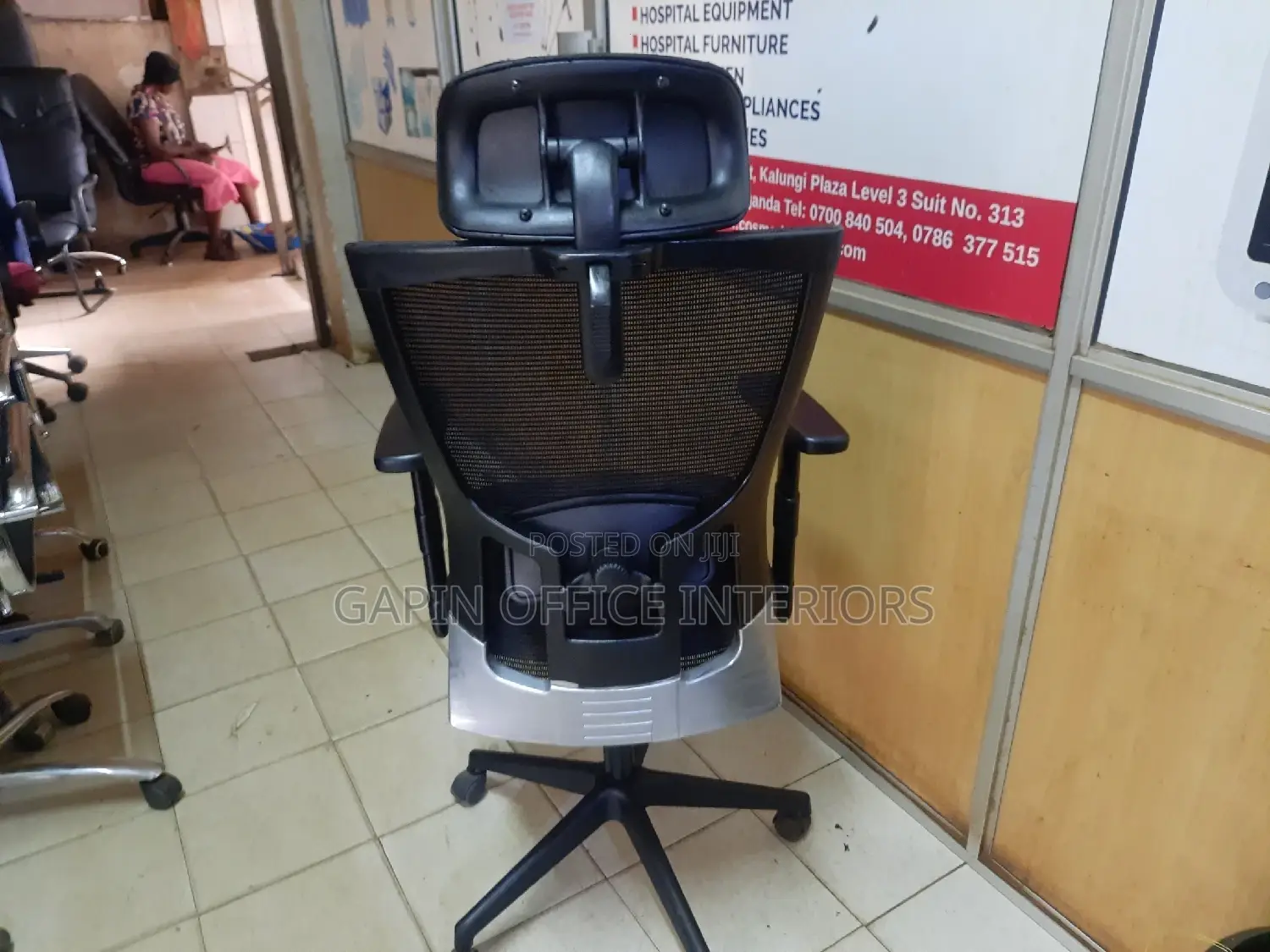 Back Mesh Office Chair With Headrest