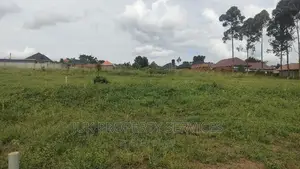 Wakiso Kayunga Town Commercial Plots 50ft by 100ft for Sale