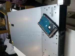 Server HP ProLiant DL 96GB Intel Xeon HDD 2T