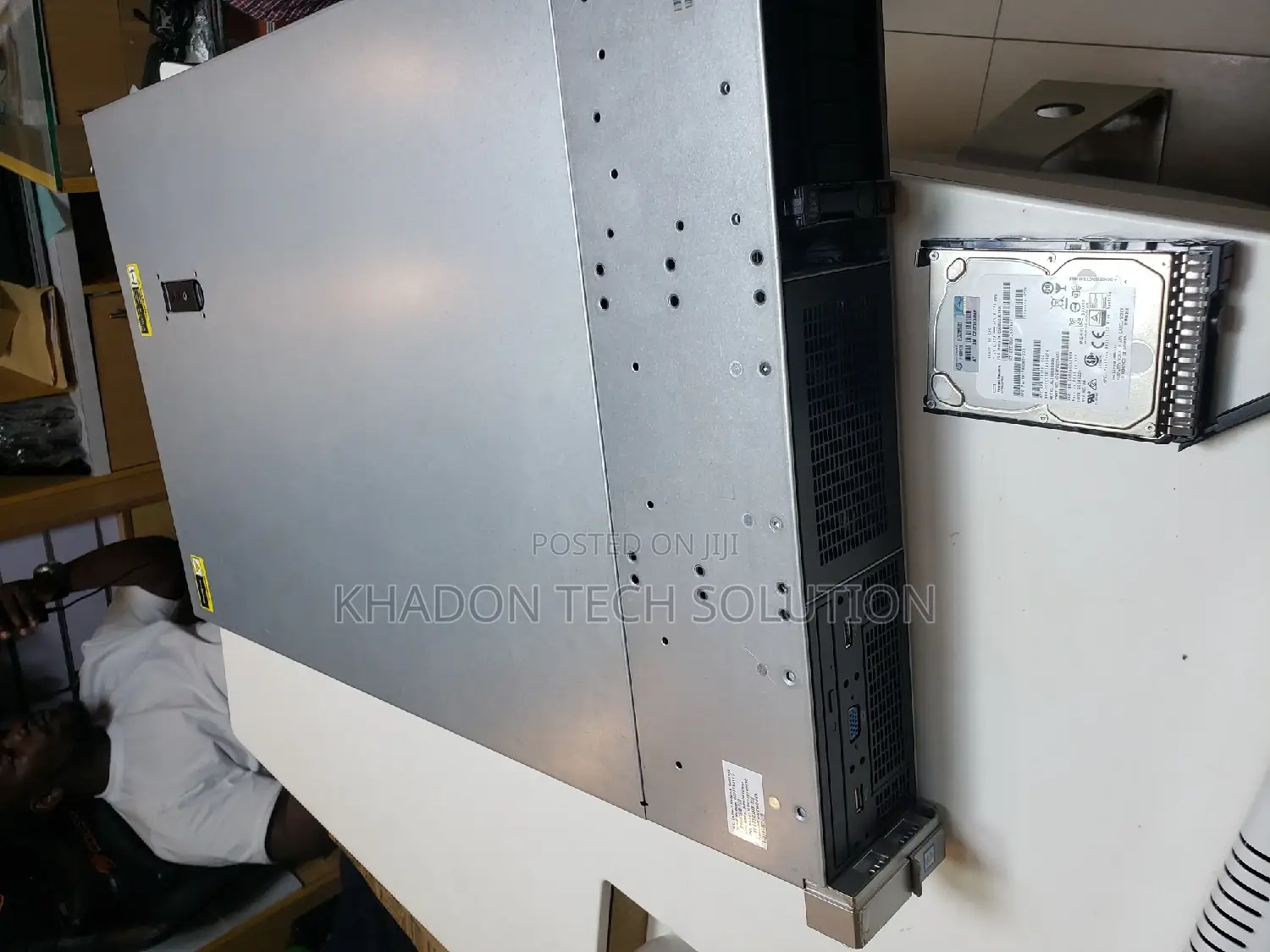 Server HP ProLiant DL 96GB Intel Xeon HDD 2T