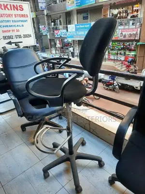 Raised Counter Chair