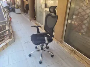 Headrest Back Mesh Chair