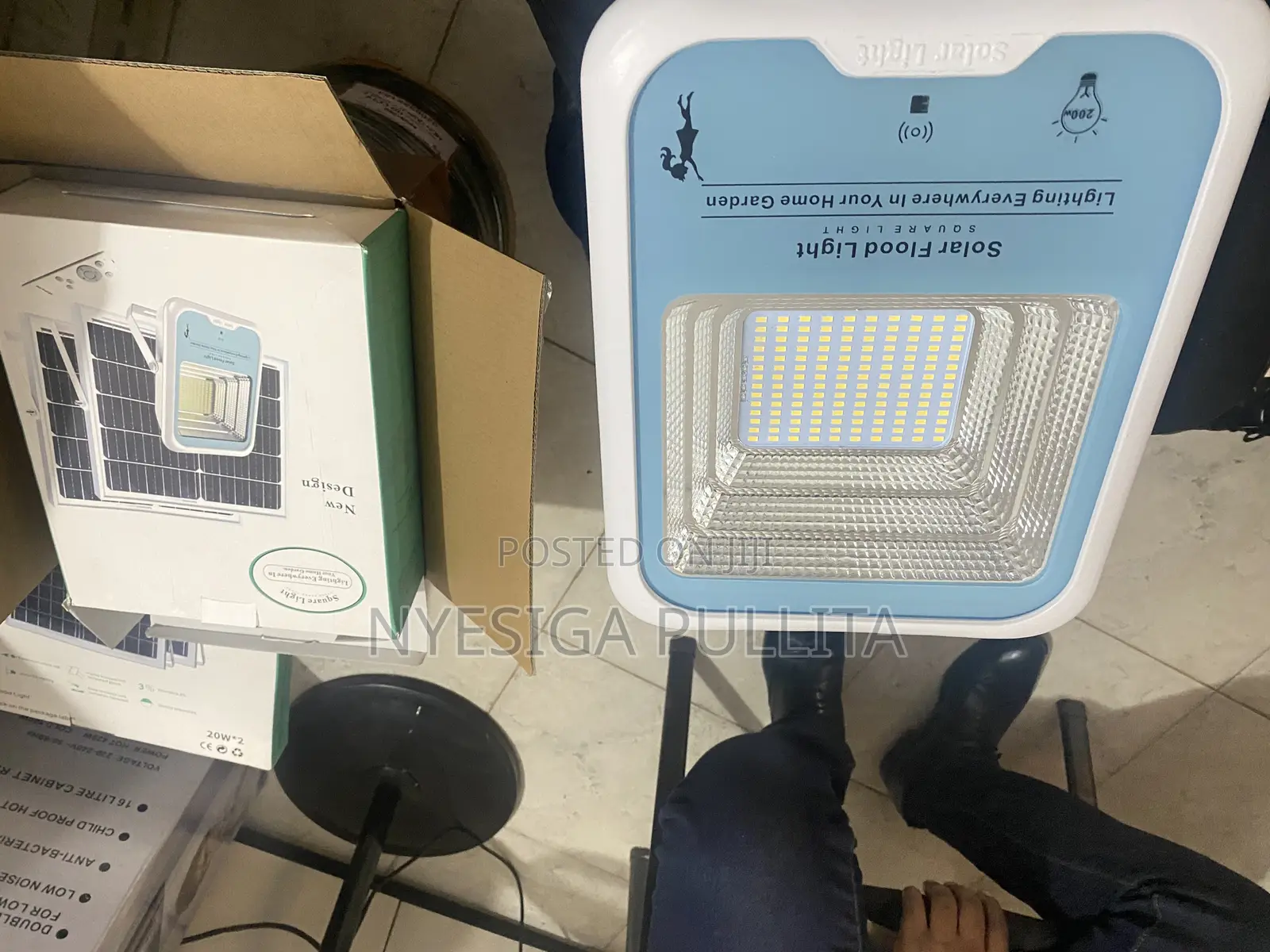 200 Wats Solar Flood Lights