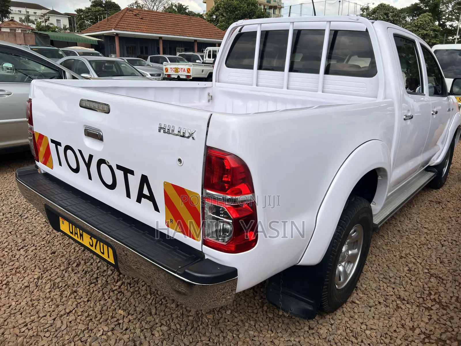Toyota Hilux 2013 White