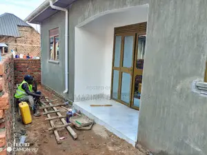 2bdrm House in Buloba Ntebe Rd, Division A for sale
