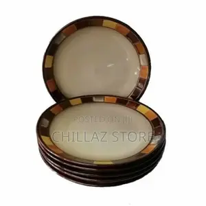 6 Pieces of Checked Food Serving Dinner Plates, Cream