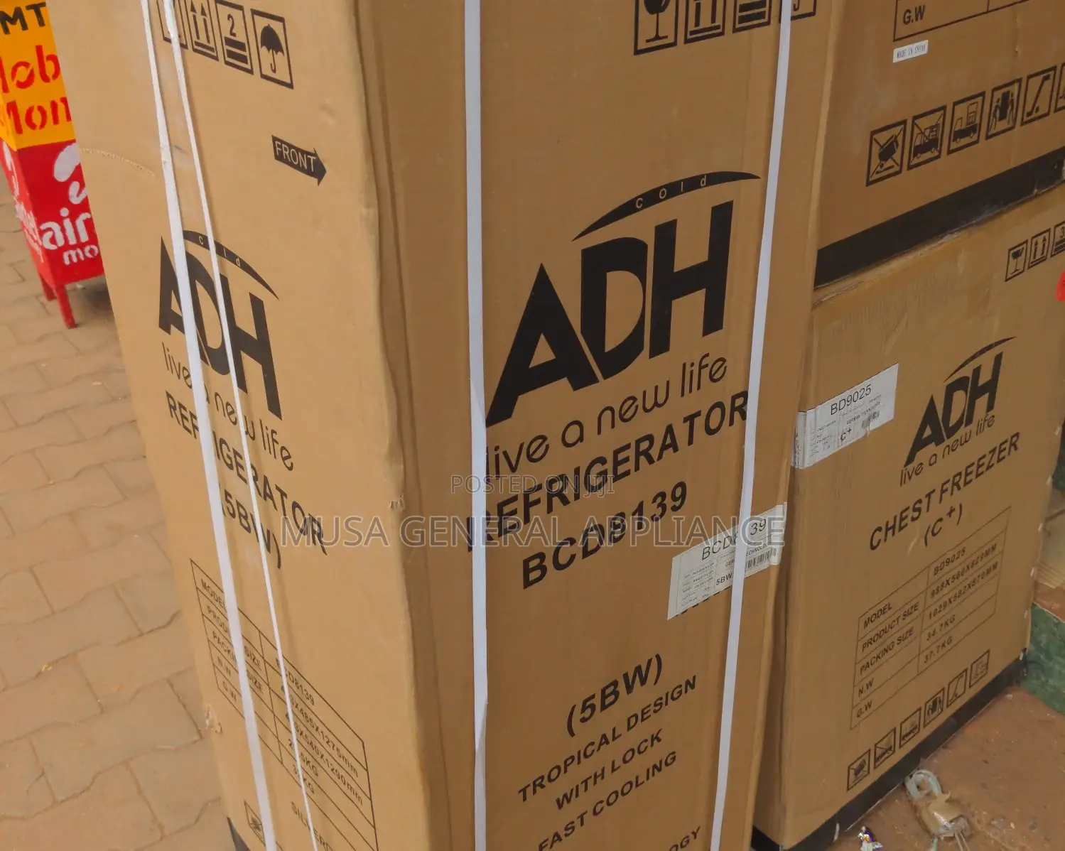Adh Solar Refrigerator 158l