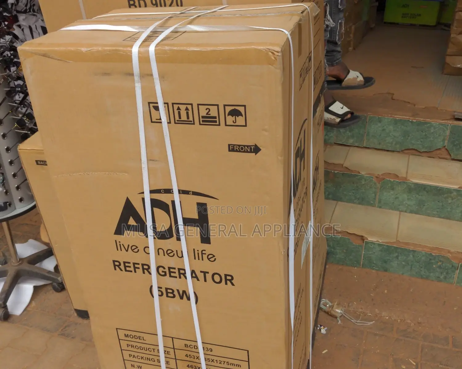 Adh Solar Refrigerator 158l