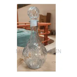 Glass Wine Decanter.