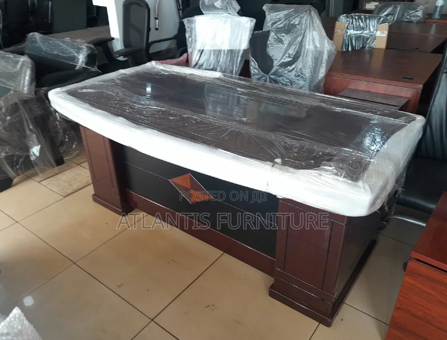 Dack Executive Office Desk With Movable Drower 180cm