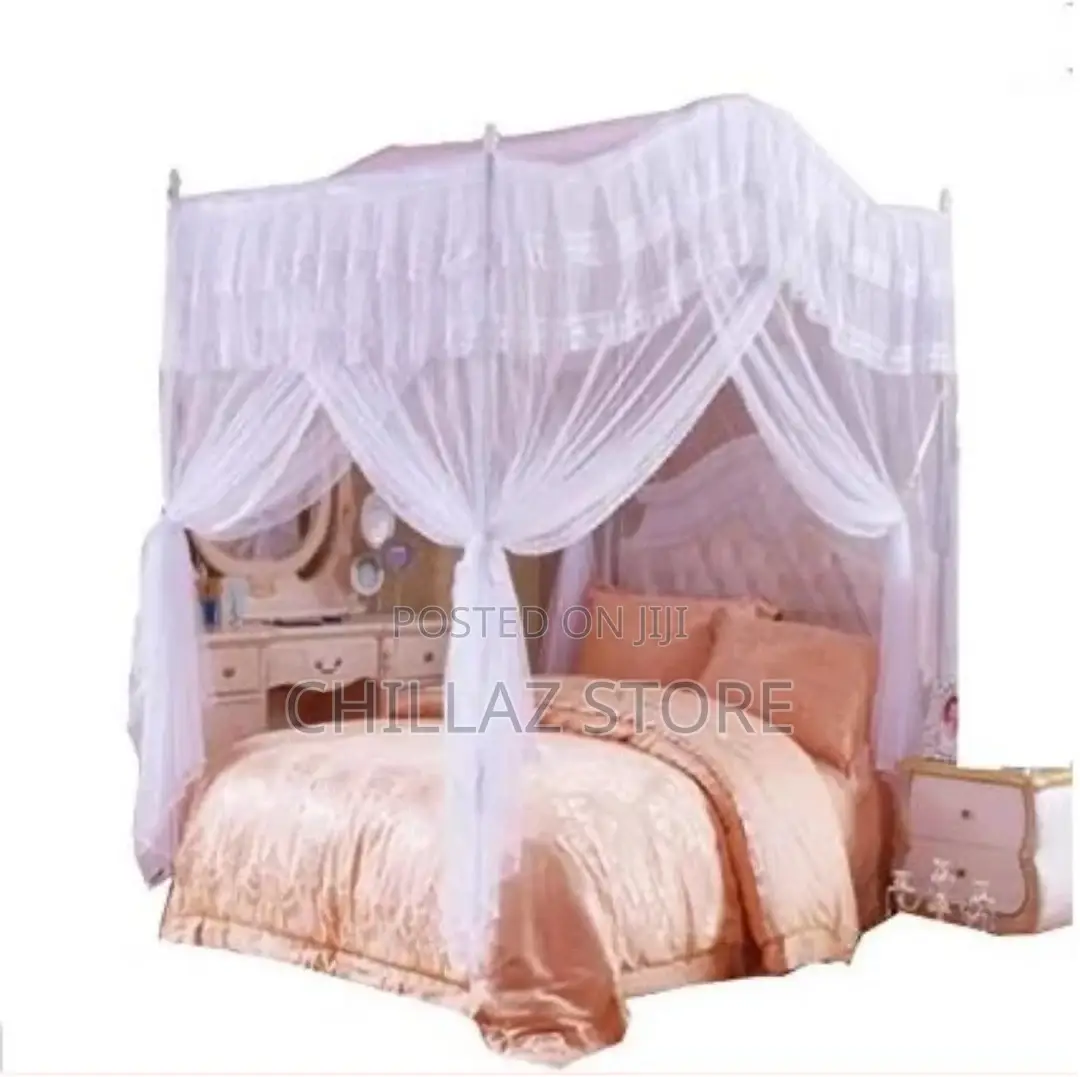 Luxurious Curved Mosquito Net With Poles