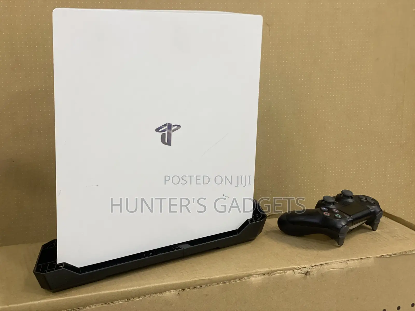 Sony Playstation 4 Pro 500gb With 2022 Fifa on It’S Memory
