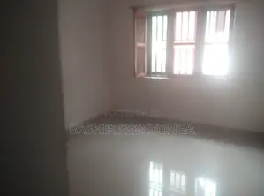 3bdrm Apartment in Makindye for rent