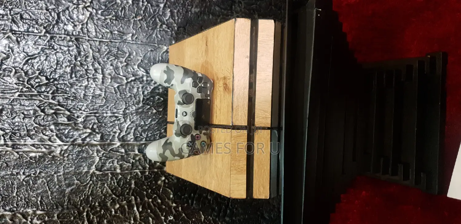 Ps4 Standared Console Chipped