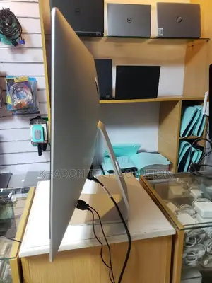 Desktop Computer Apple iMac 16GB Intel Core I7 SSD 500GB