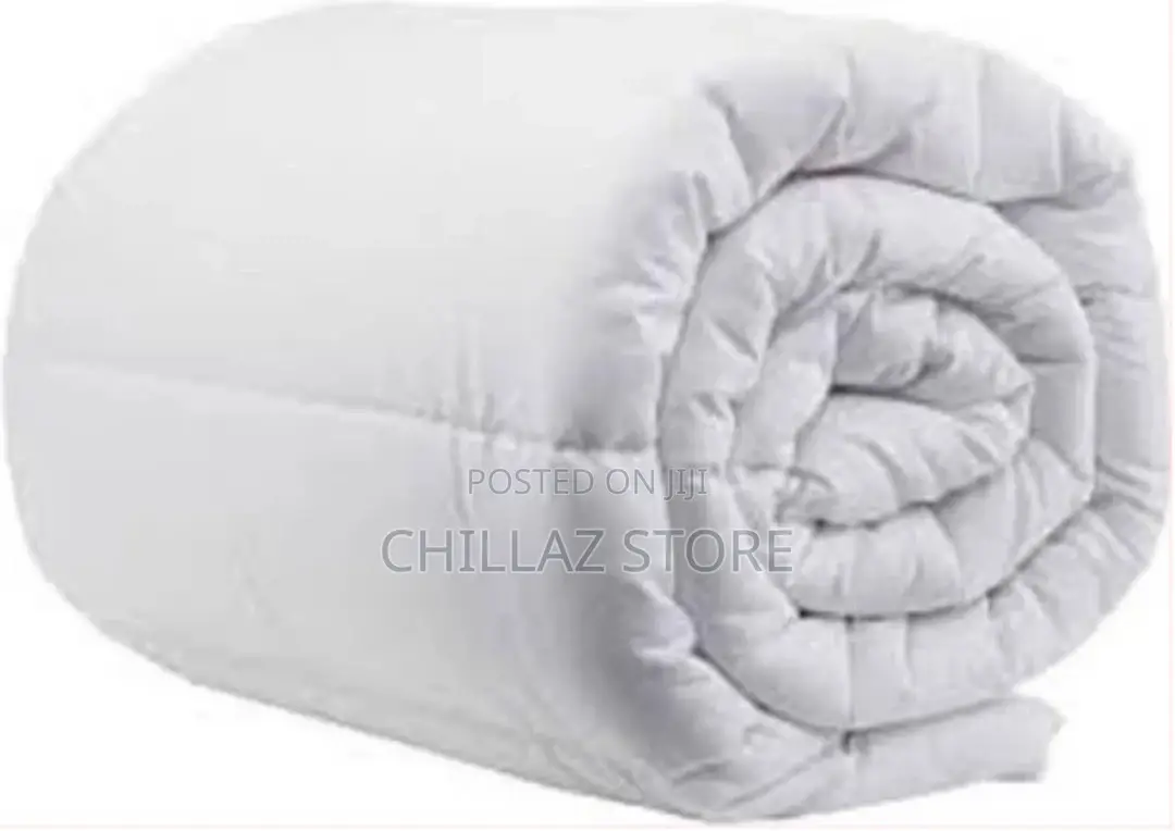 6×6 Duvet Inner/ Quilt – White