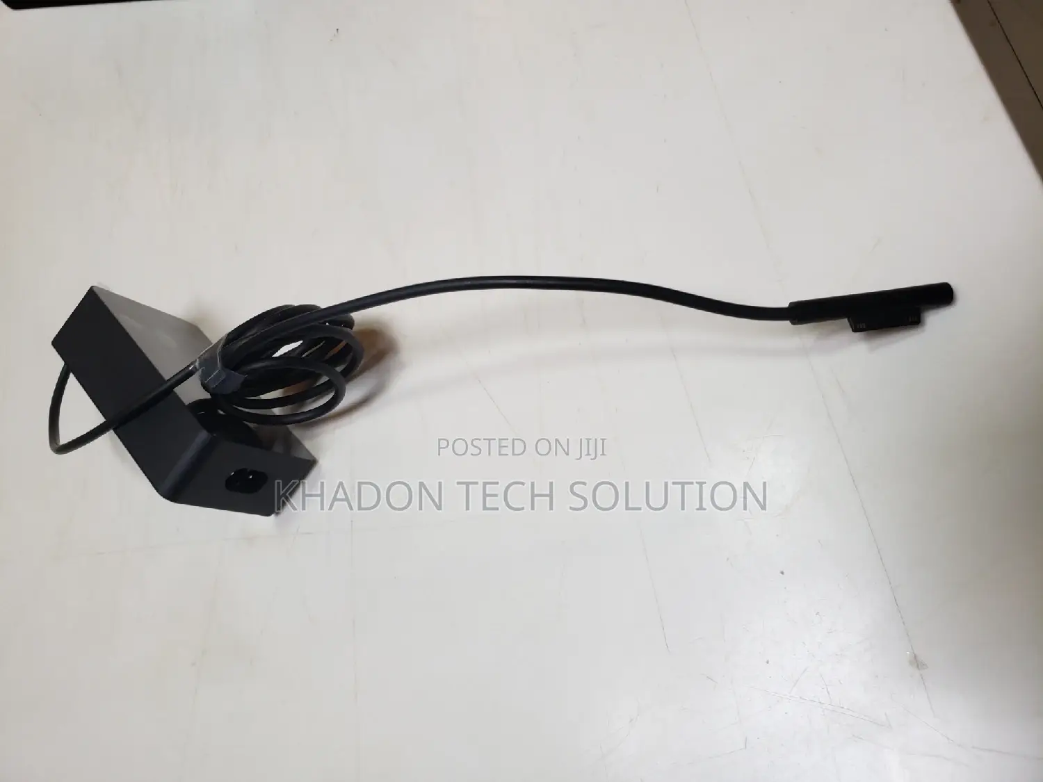 Surface Slim Charger