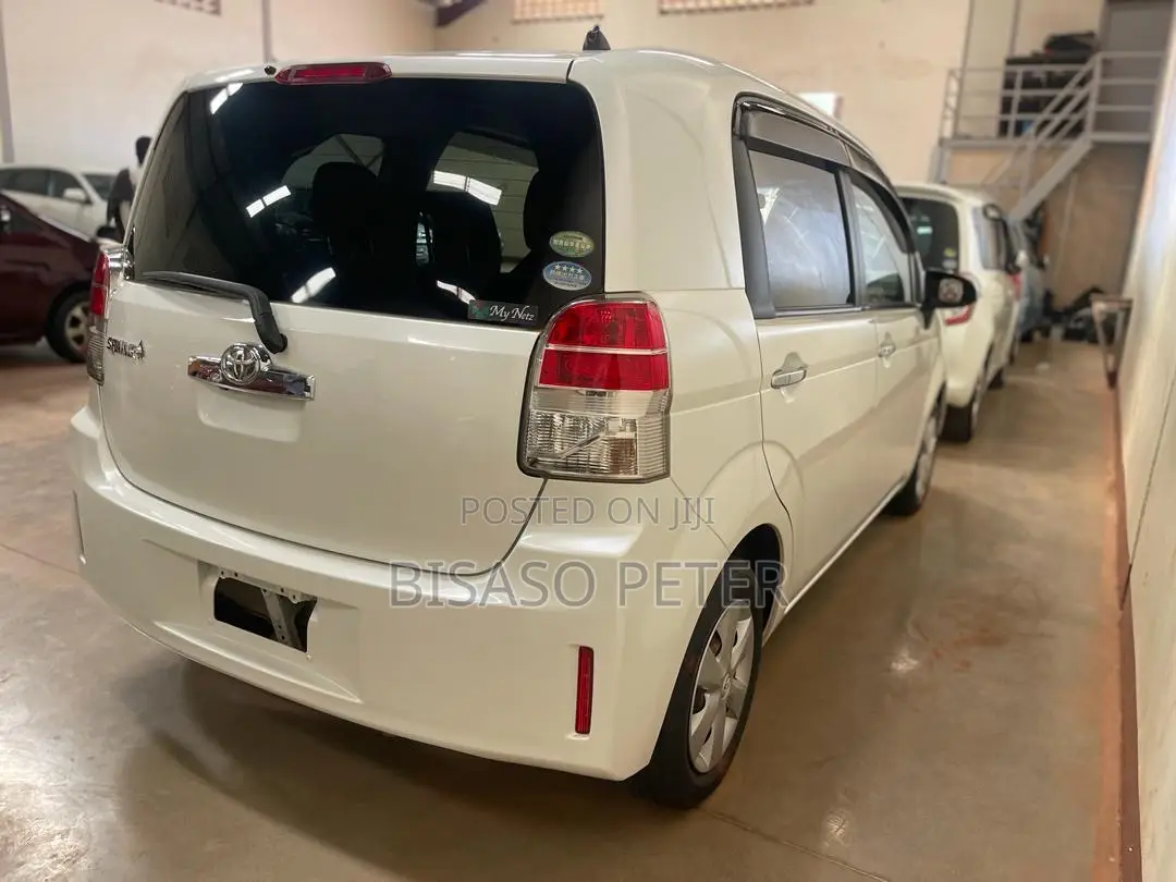Toyota Spade 1.5 2015 White