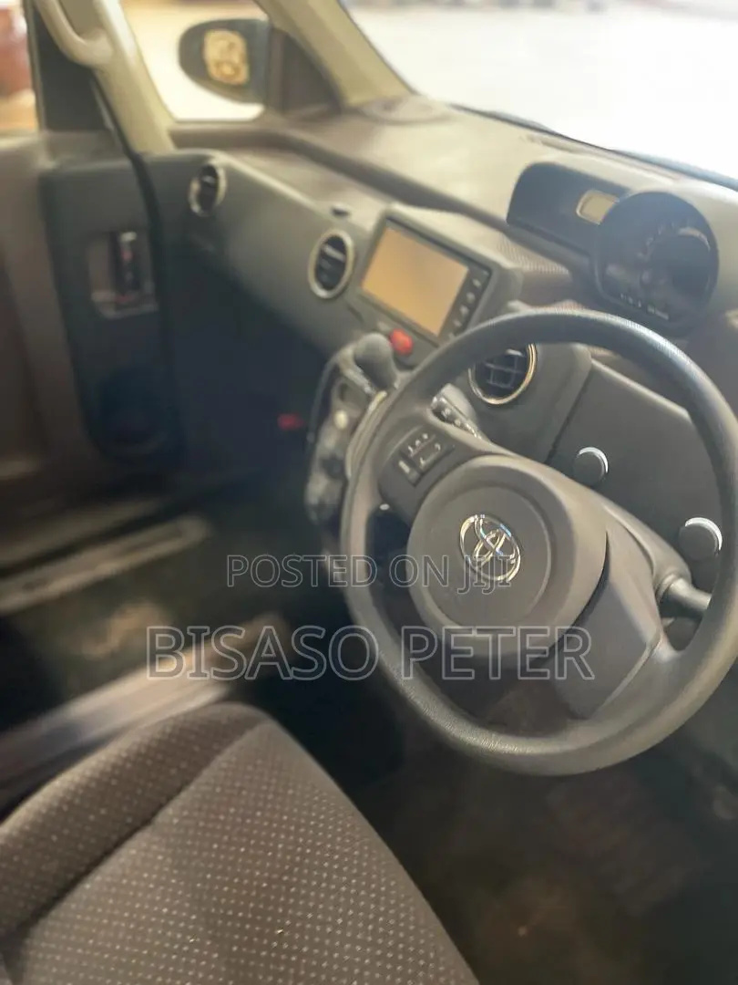 Toyota Spade 1.5 2015 White