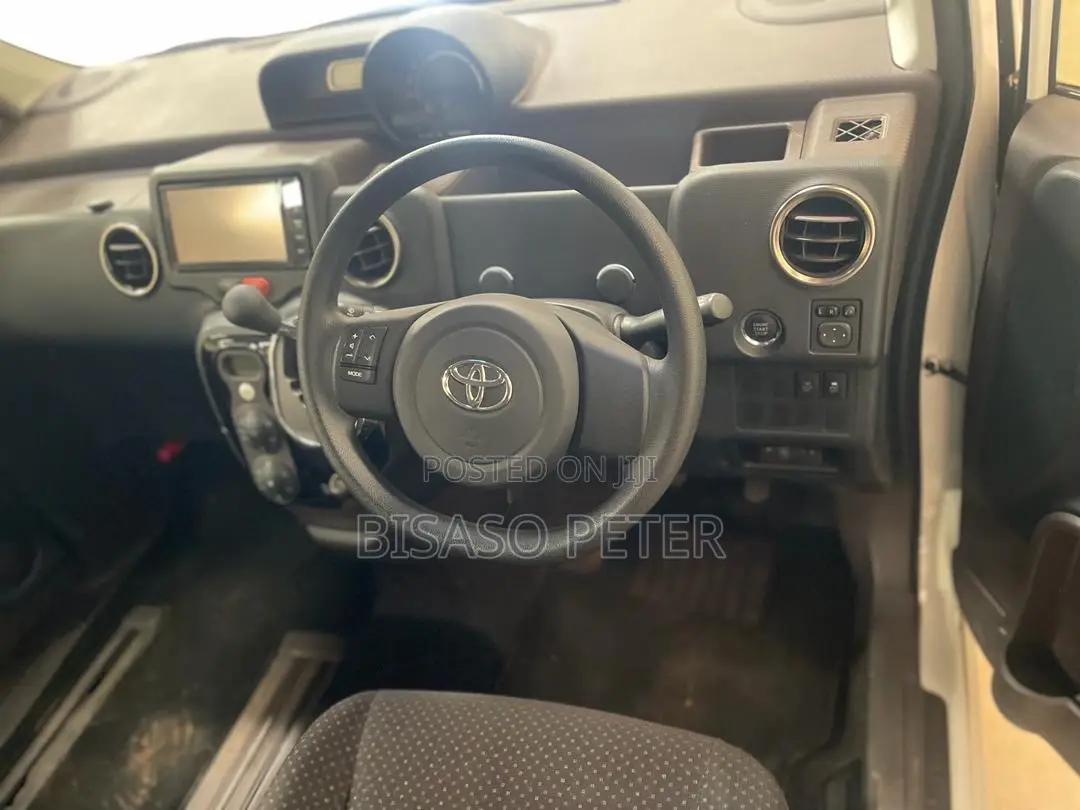 Toyota Spade 1.5 2015 White