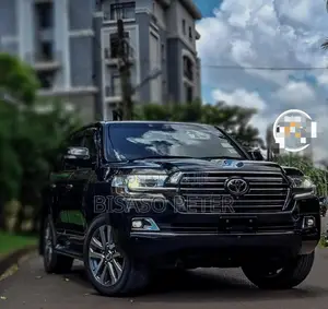Toyota Land Cruiser 4.6 V8 ZX 2020 Black
