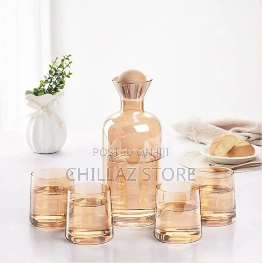 Glass Carafe Water Pitcher With Wood Lid, Kettle,