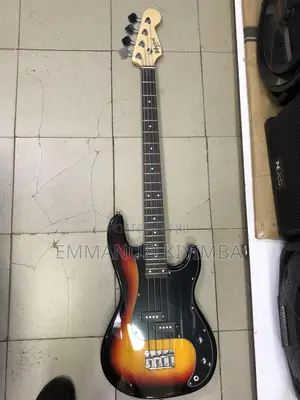Base Guiter
