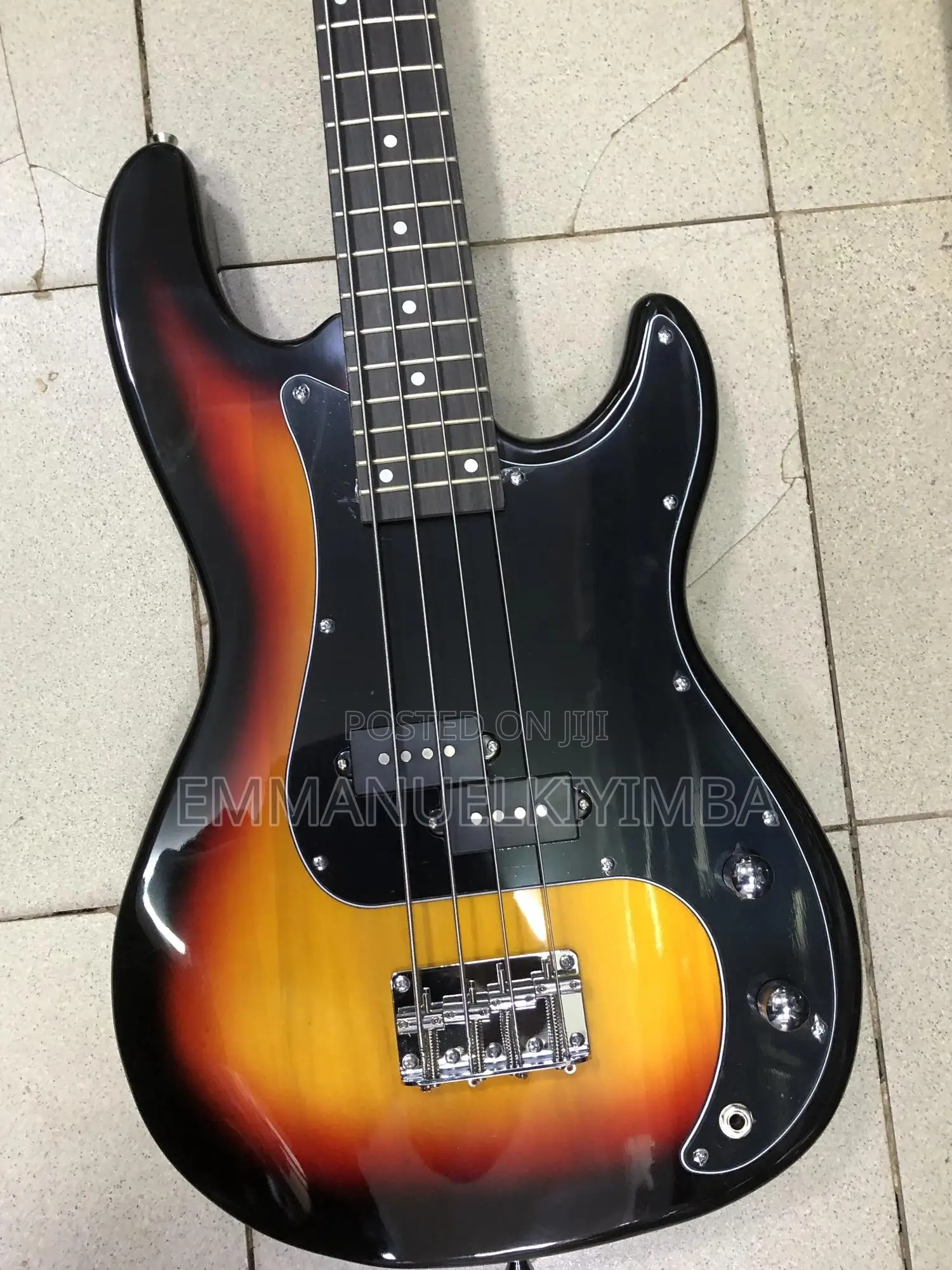 Base Guiter
