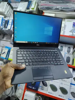 Laptop Dell Inspiron 13 7370 8GB Intel Core I5 SSD 256GB