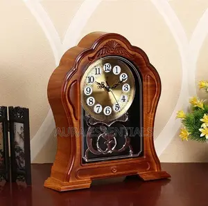 Limitation Solid Wood Clock Table Clock