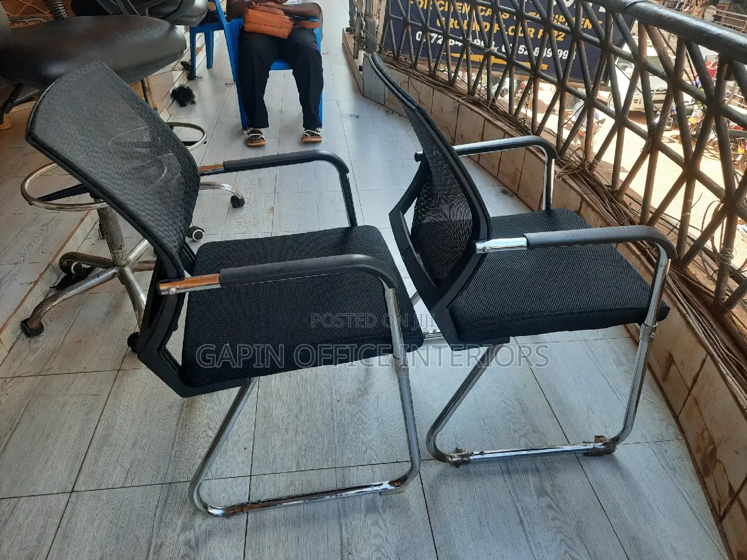 Back Mesh Waiting Chairs, 2 Pieces