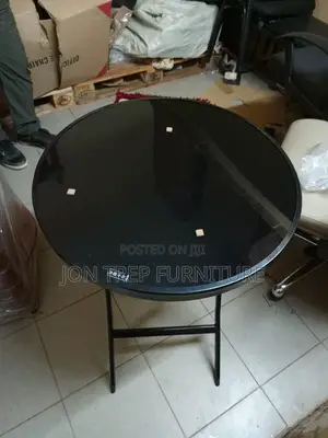 Round Foldable Table