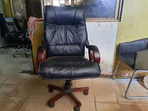 Executive Leathered Office Chair