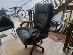 Executive Leathered Office Chair