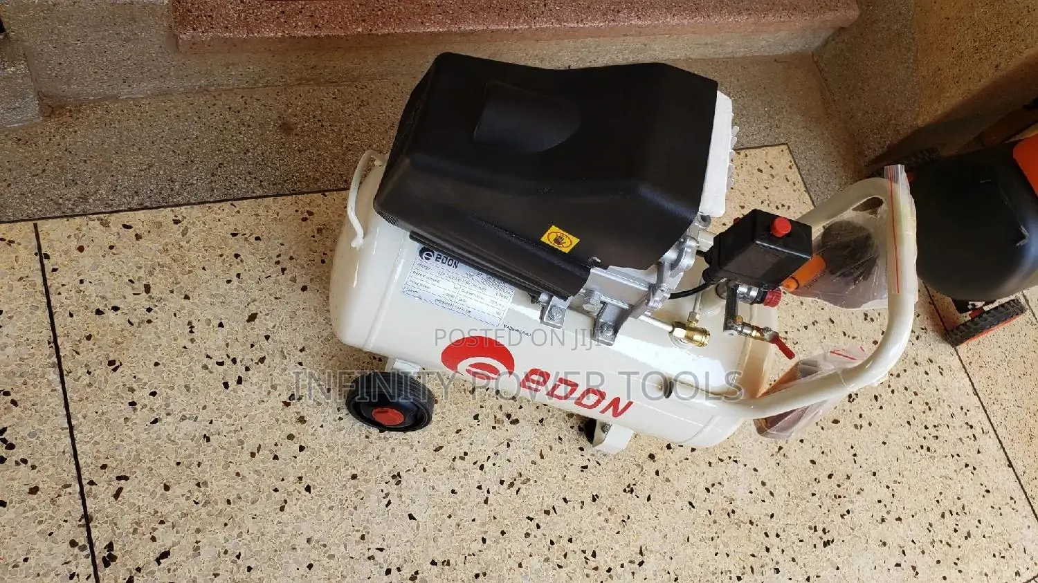 Edon Air Compressor 25l Normal ( White)
