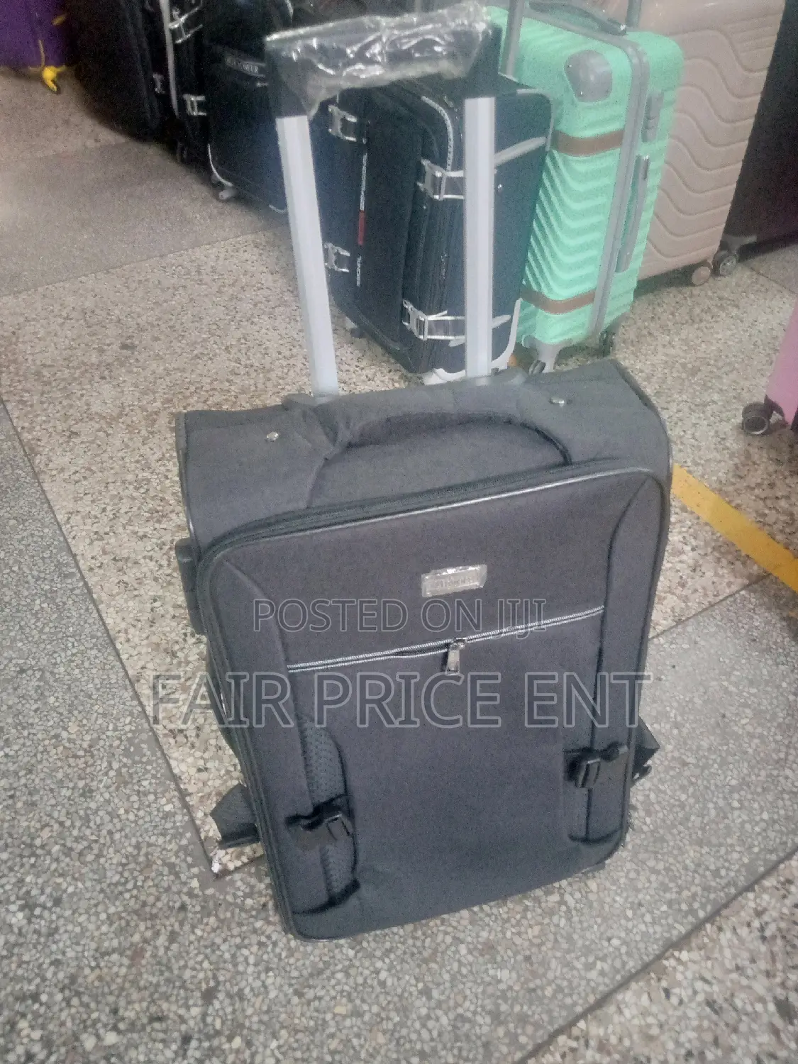 Original Cloth Two Wheel D Favors Suitcase.( Black)