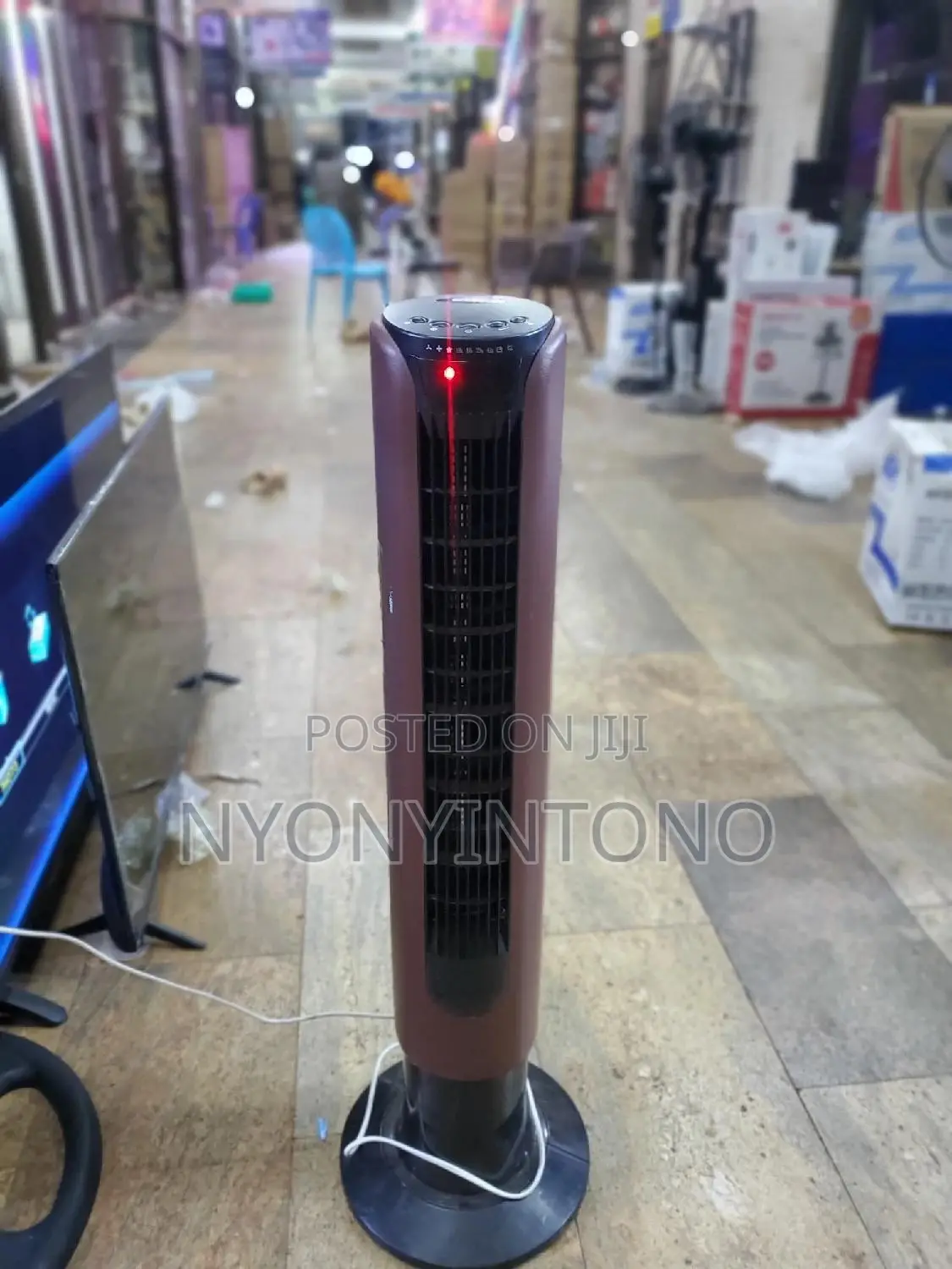 Strong and Durable Tower Fan With Remote Control