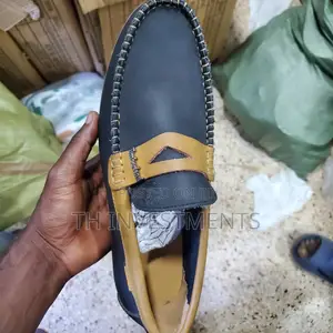Men's Moccasin Shoes.