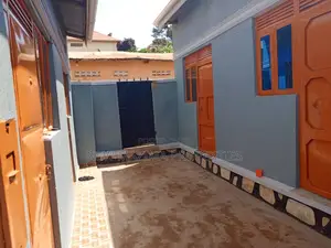 Busy Three Commercial Shops With More Single Onsale Nansana