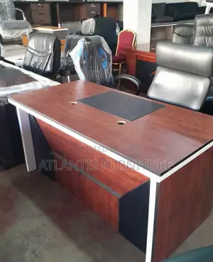 160cm With Movable Drower Executive Desk.