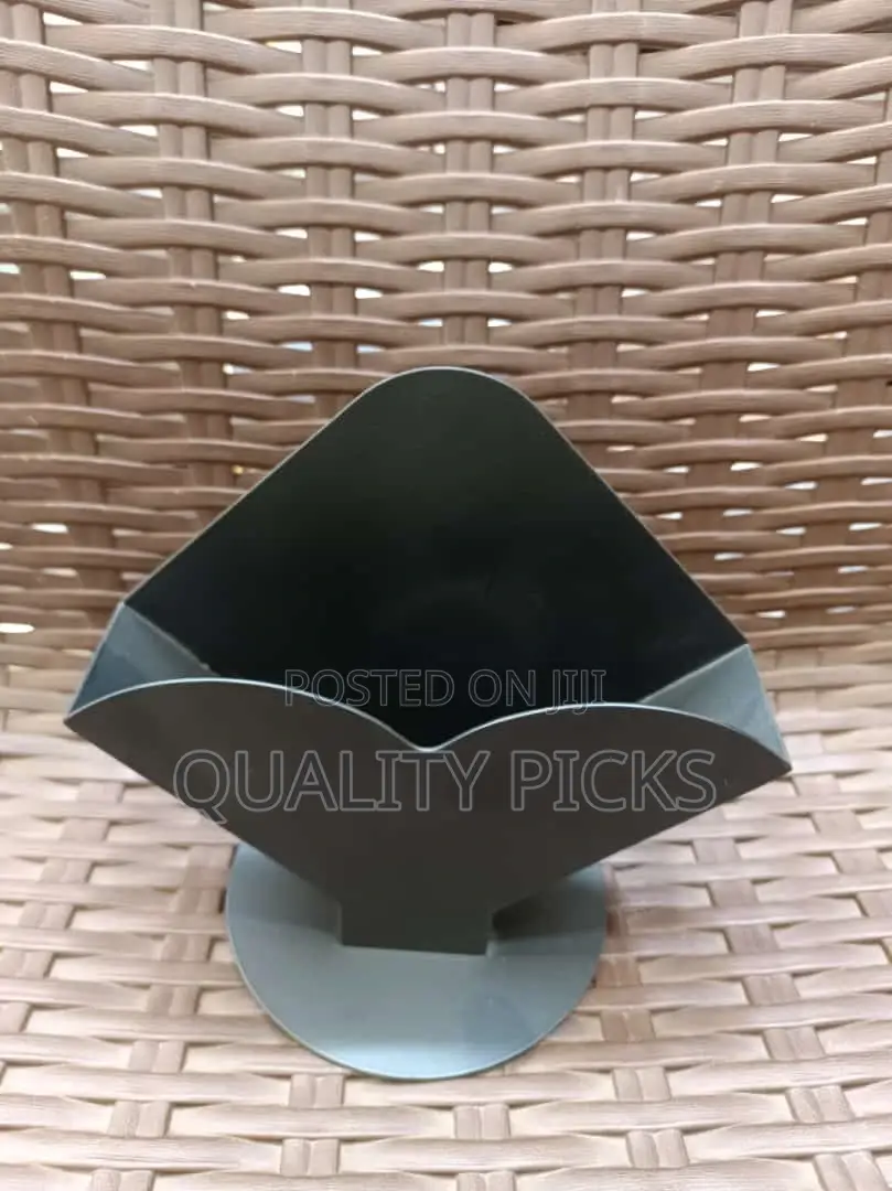 Stainless Tissue Holder