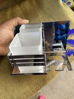 Tooth Brush Holder