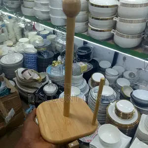 Wooden Tissue Holder