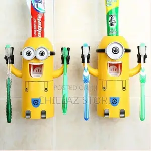 Automatic Wash Kit One Toothpaste and Two Toothbrush Holder