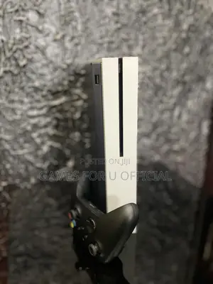 Xbox One S Used With One Controller??$$4