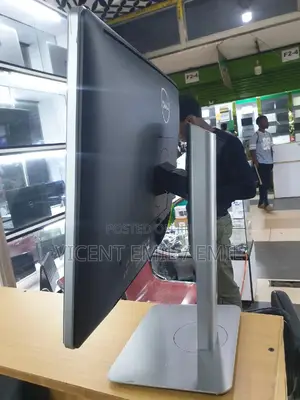 Dell Monitor 19inch Square Slim